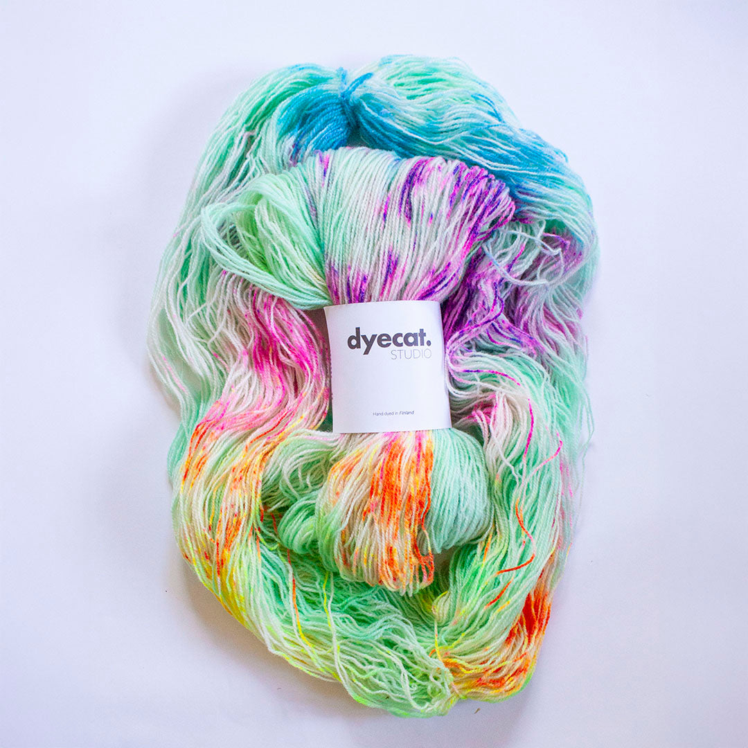 Sukka Fingering, speckle