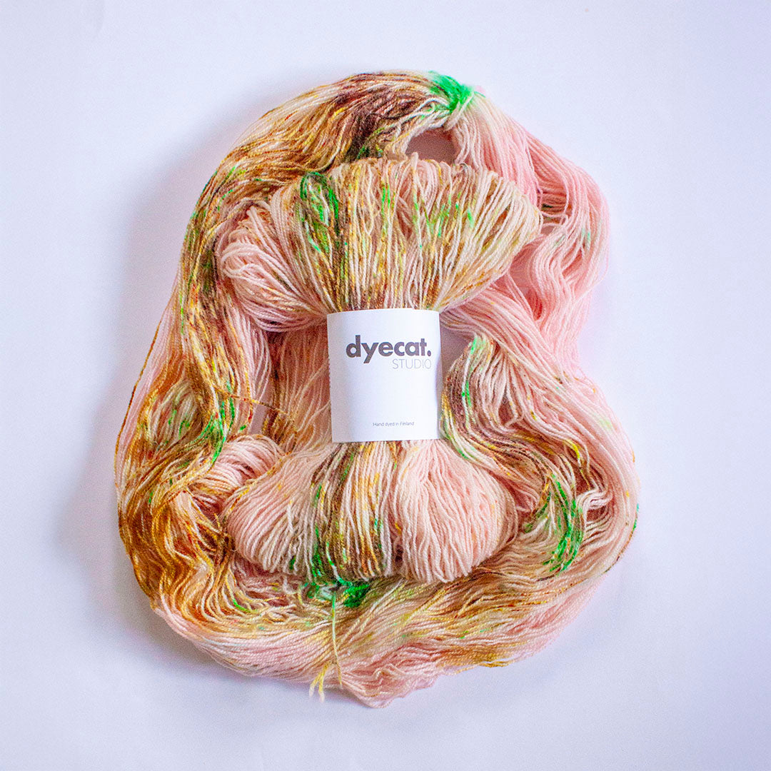 Sukka Fingering, speckle